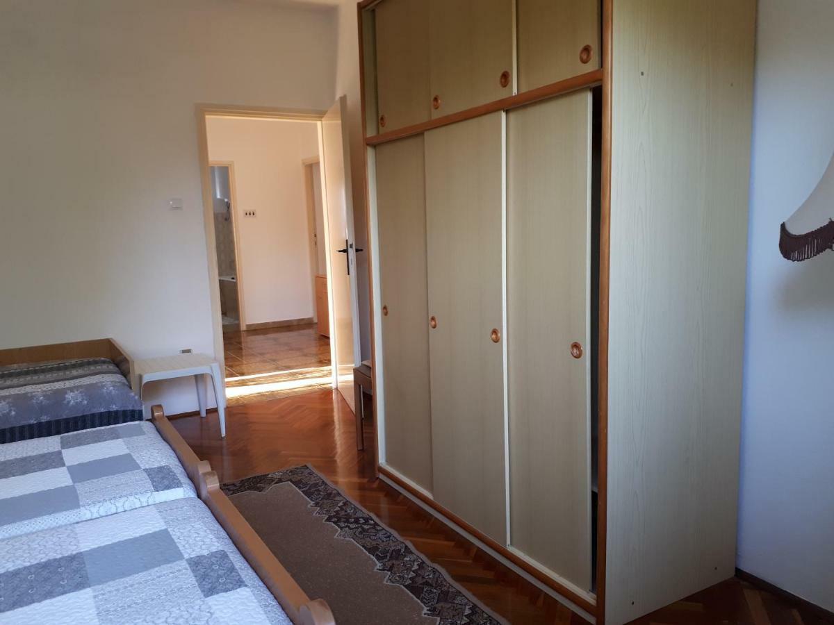 Apartman Ivan Appartamento Pola Esterno foto